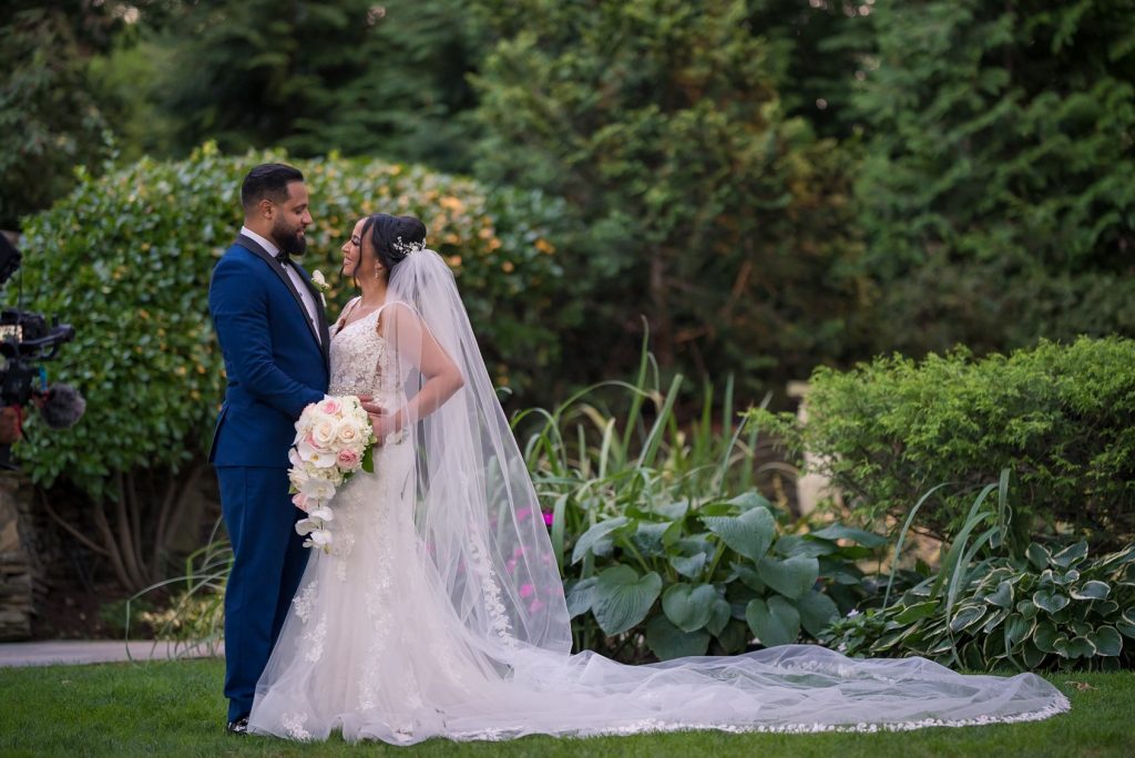 Wedding reception toasts in NY, cinematic videography by Wow Wedding Film